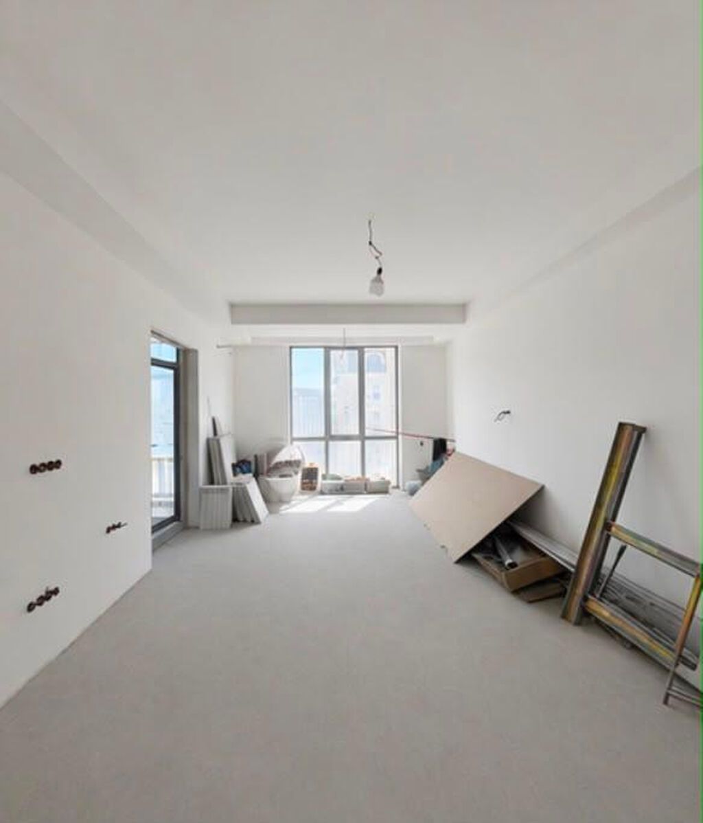 Построен, Элитка, 3 комнаты, 137 м²