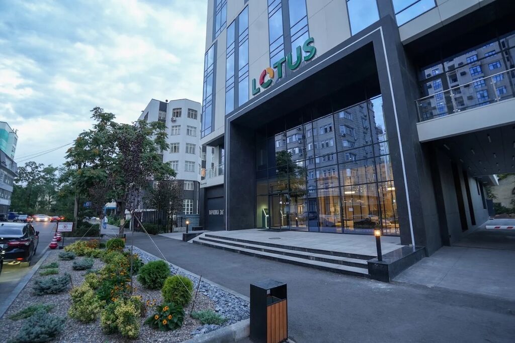 Аренда офисов, 60 м², В бизнес центре, С системой безопасности