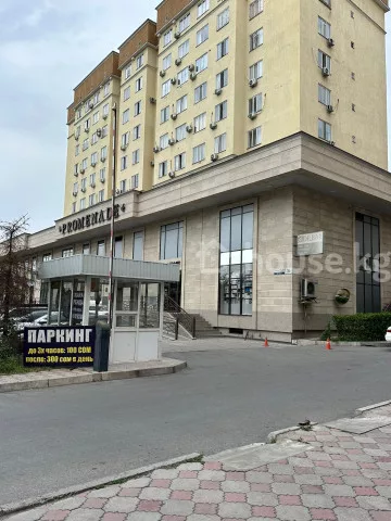 Аренда, коммерческая недвижимость: Чуйская область / Бишкек, город Бишкек, Военторг - на долгий срок — за 537 627 сом