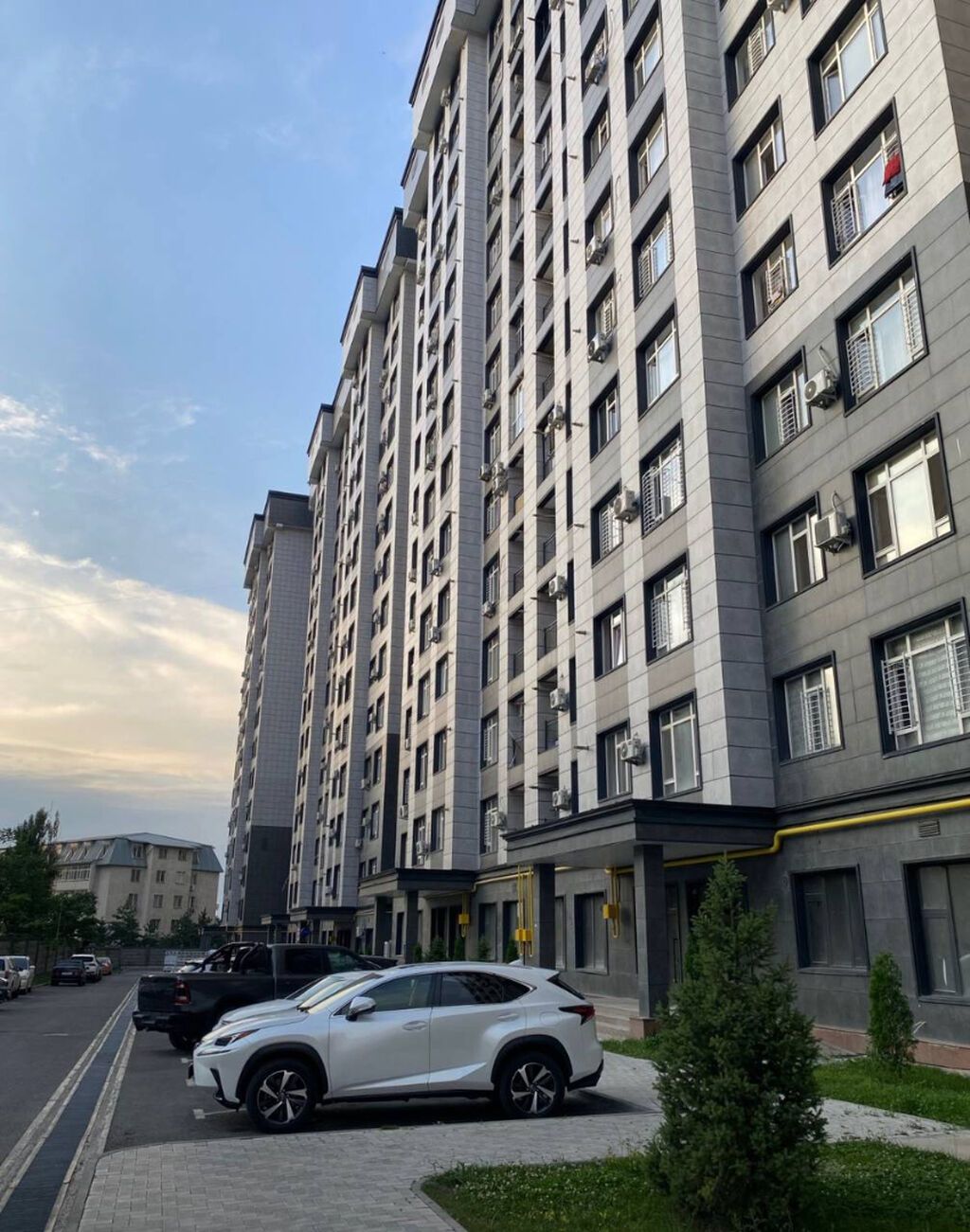 2 комнаты, 60 м², Джал мкр (в т.ч. Верхний, Нижний, Средний) Элитка, 13 этаж, ПСО (под самоотделку)