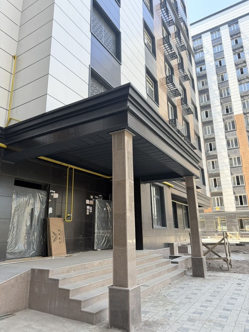 Построен, Элитка, 3 комнаты, 92 м²