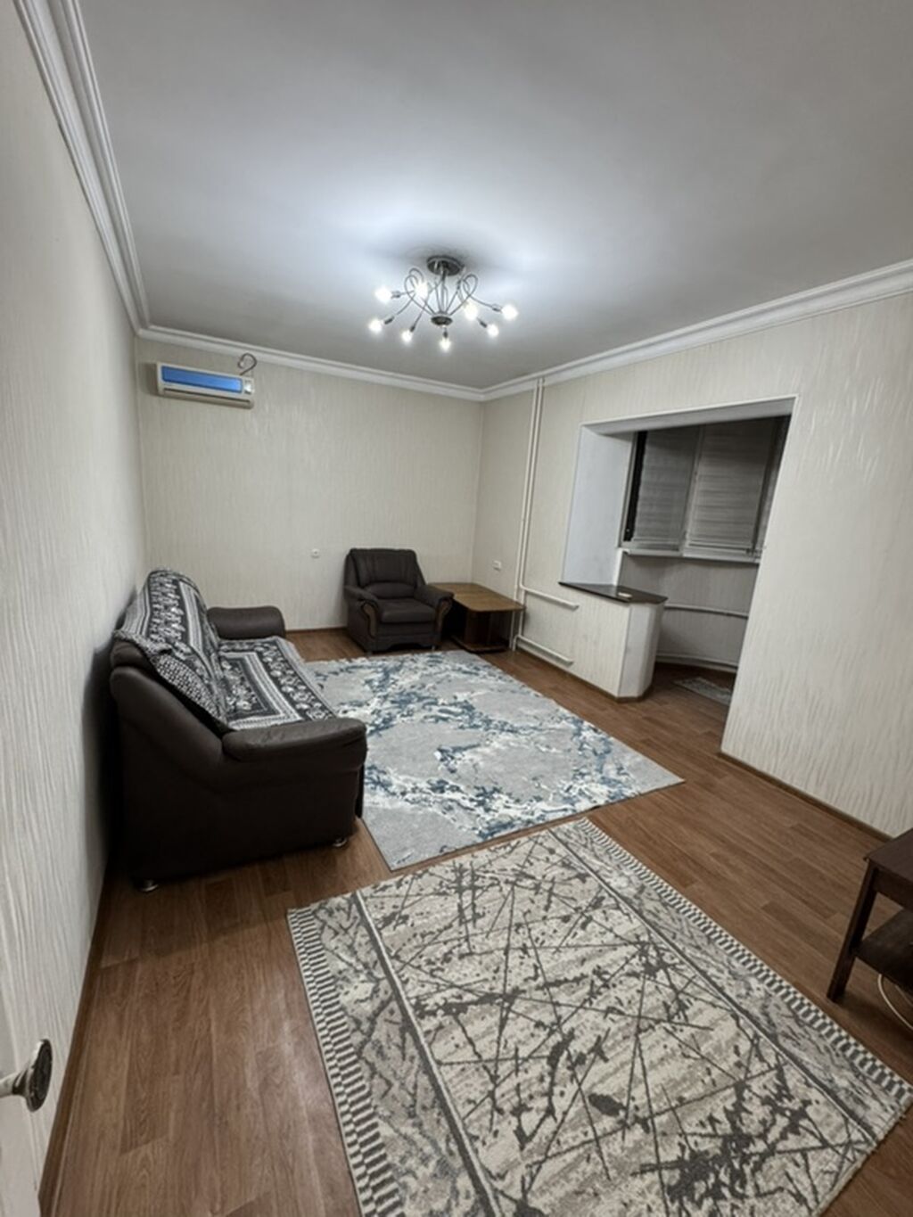 Сдается 2‑комнатная квартира с мебелью и техникой в центре Бишкека