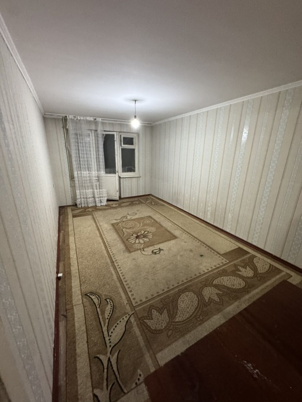 2 комнаты, 11 м², 4 мкр 104 серия, 3 этаж, Старый ремонт