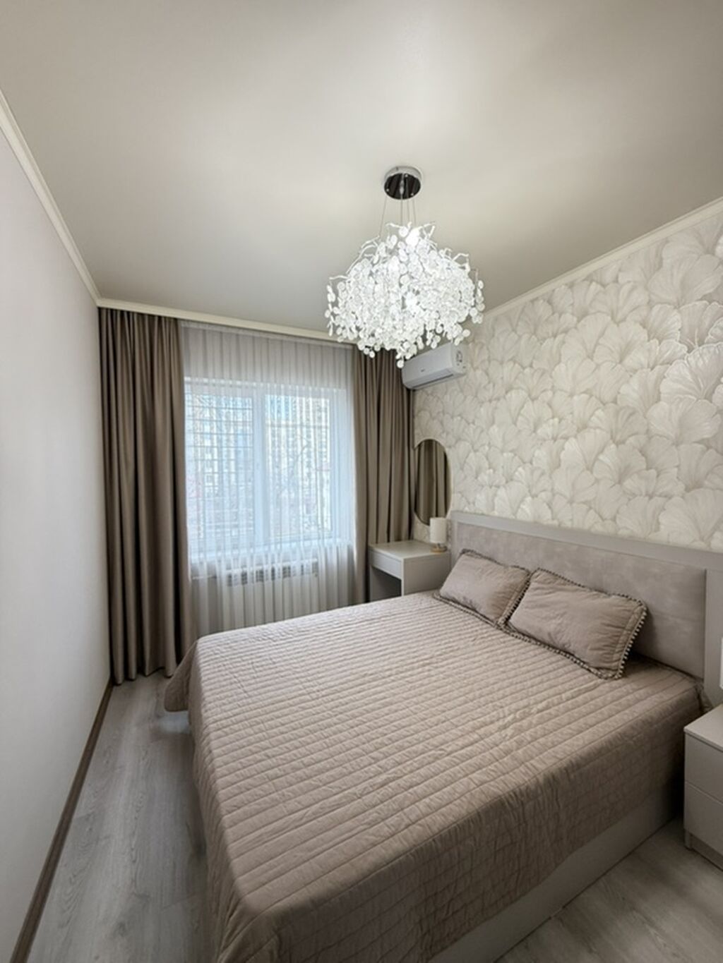 2 комнаты, 53 м², Золотой квадрат Индивидуалка, 4 этаж, Евроремонт