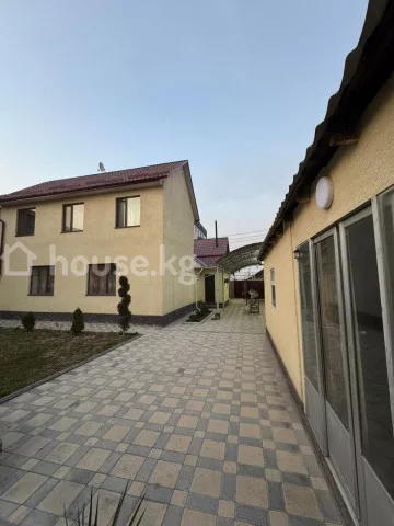 Продажа, дом, 6 и более-комн.: Чуйская область / Бишкек, город Бишкек, Кара-Жыгач ж/м — за 19 707 750 сом