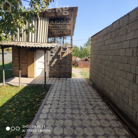 Продажа, дом, 6 и более-комн.: Чуйская область / Бишкек, город Бишкек, с. Новопавловка — за 20 143 400 сом
