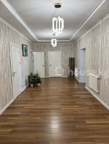 Продажа, дом, 4-комн.: Чуйская область / Бишкек, город Бишкек, Арча-Бешик ж/м — за 18 566 960 сом
