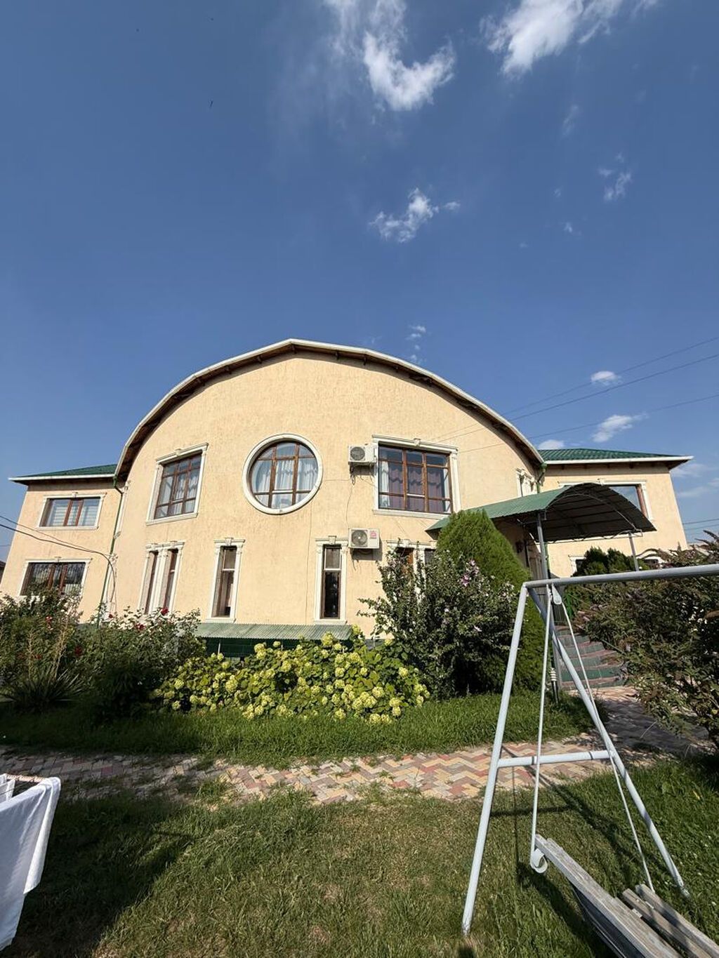 380 м², 8 комнат, Арча-Бешик ж/м