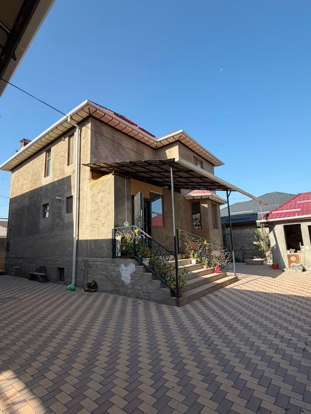 250 м², 4 комнаты, Арча-Бешик ж/м, Без животных