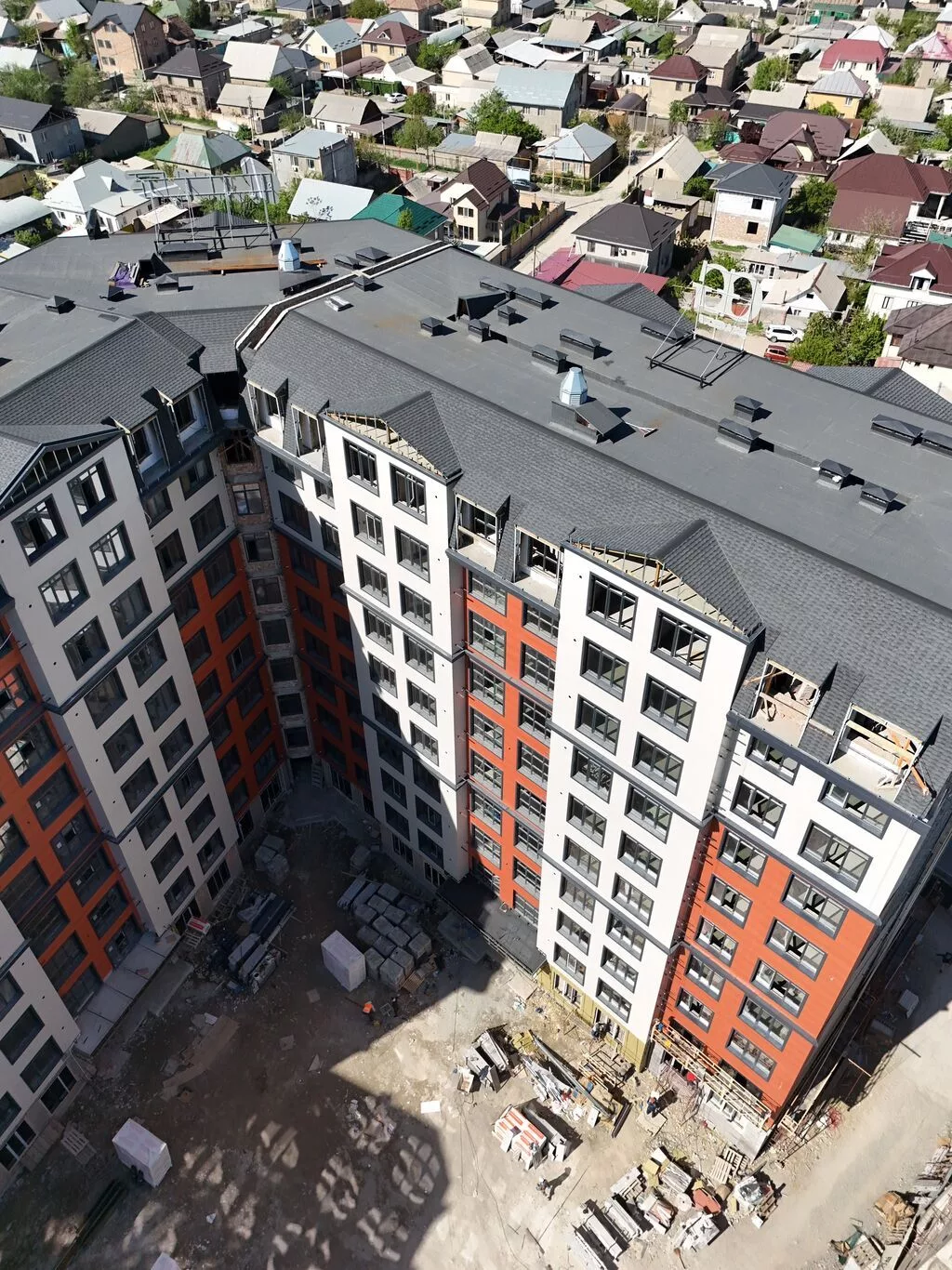 Сдан, Элитка, 2 комнаты, 82 м²