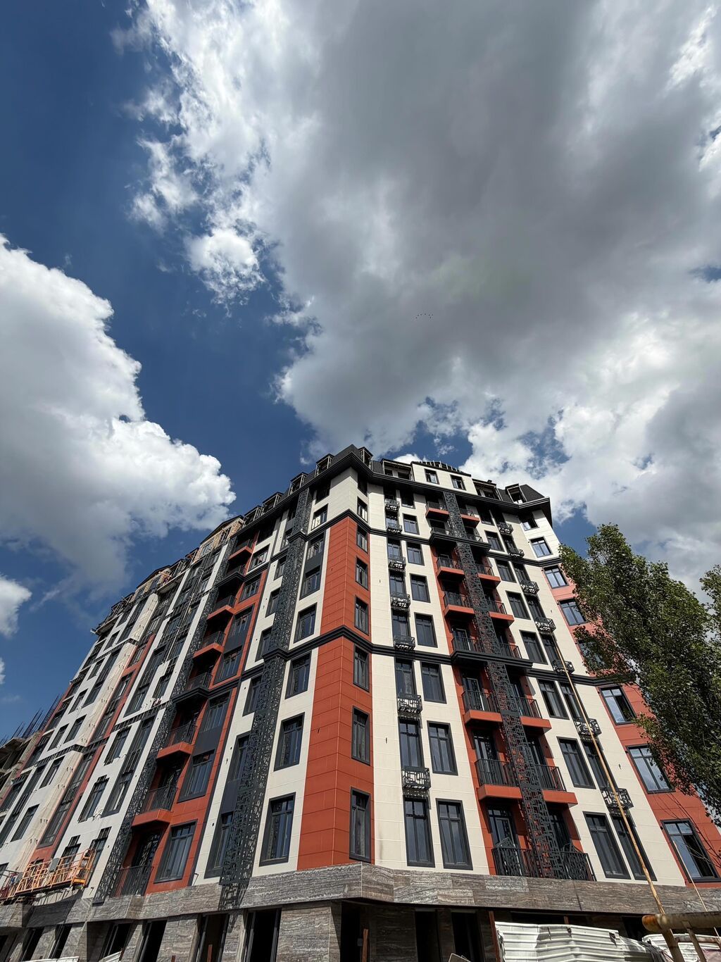 Сдан, Элитка, 2 комнаты, 82 м²