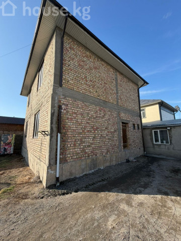 Продажа, дом, 5-комн.: Чуйская область / Бишкек, город Бишкек, Ала-Тоо 3 ж-м — за 14 892 000 сом