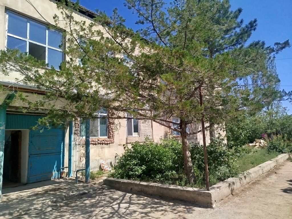 3 комнаты, 120 м², 2 этаж