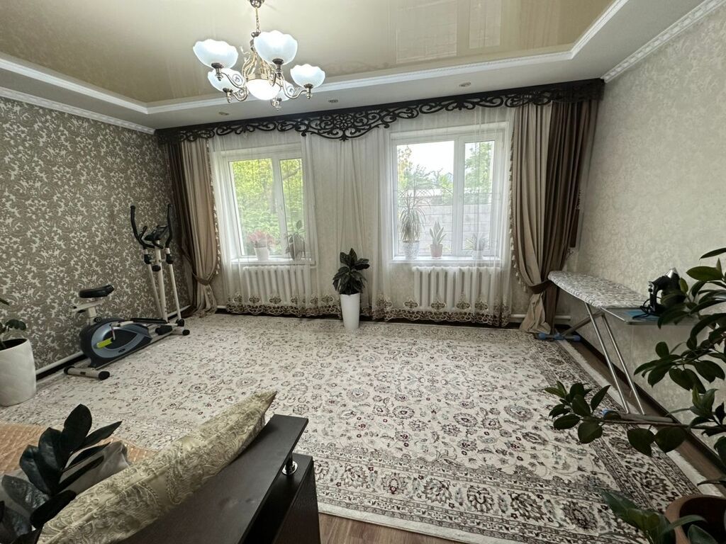 Продаётся уютный жилой дом в ж.м. Ак-Босого 📍 Адрес: ул. Чуй22 дом 20