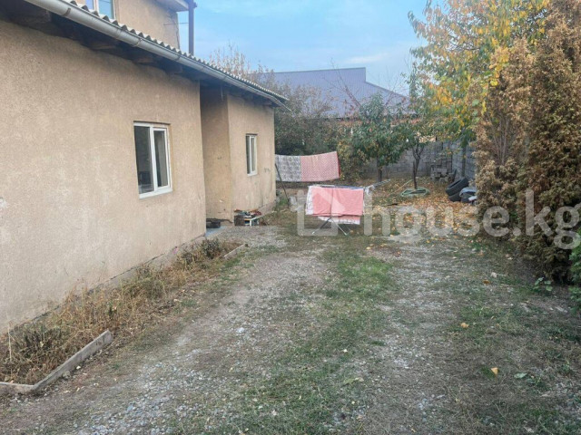 Продажа, дом, 4-комн.: Чуйская область / Бишкек, город Бишкек, Рухий Мурас ж/м — за 14 016 000 сом