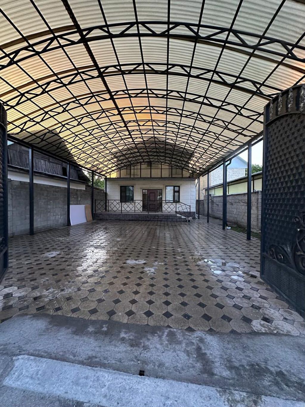 🏡 Продается современный 2-этажный кирпичный дом в районе Кызыл-Аскер
