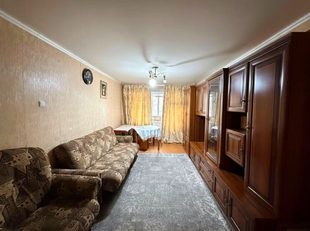 3 комнаты, 58 м², 4 мкр 104 серия, 2 этаж, Косметический ремонт