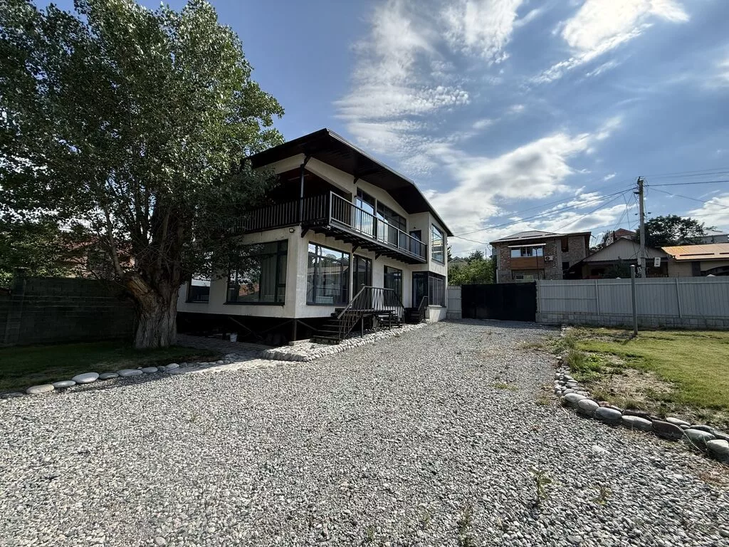 300 м², 5 комнат, Без подселения