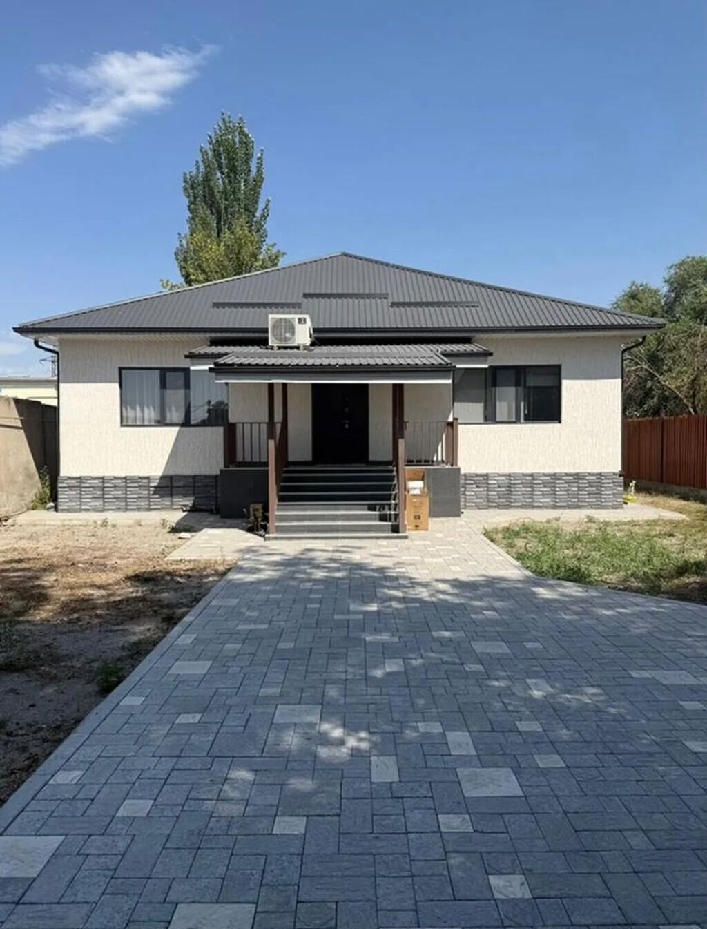 🔥🔥 СРОЧНО ПРОДАЁТСЯ! 🔥🔥 🏡 Новый просторный дом в районе рынка Баят! 📍