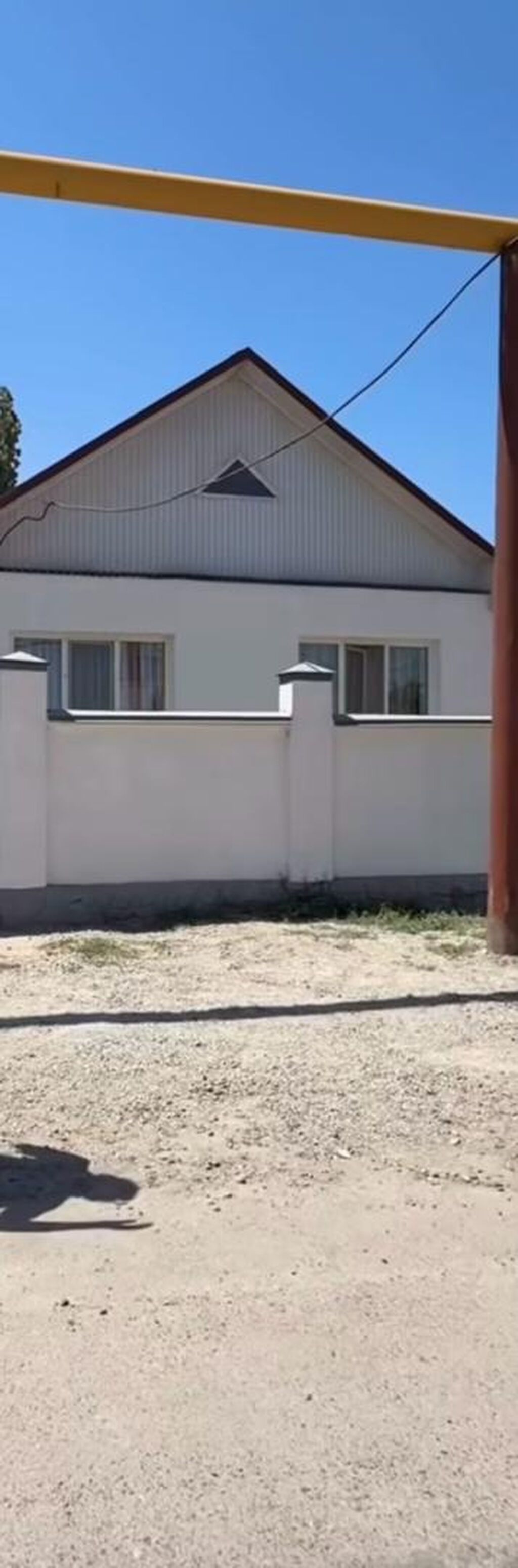 🏡 **Срочно продается дом в Новопавловке!** ✨ 4 комнаты 📐 Площадь дома