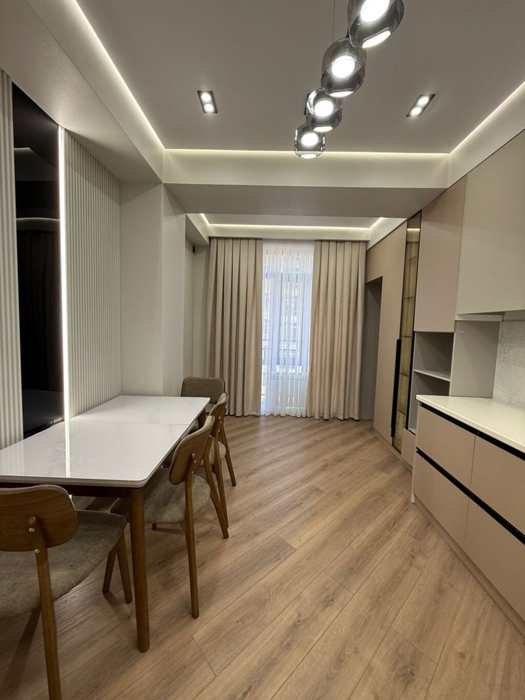 3 комнаты, 88 м², 12 мкр Элитка, Дизайнерский ремонт