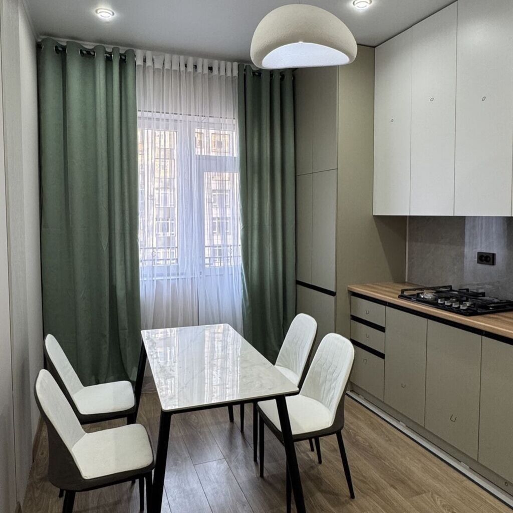 1 комната, 42 м², Джал мкр (в т.ч. Верхний, Нижний, Средний) Элитка, 7 этаж, Дизайнерский ремонт