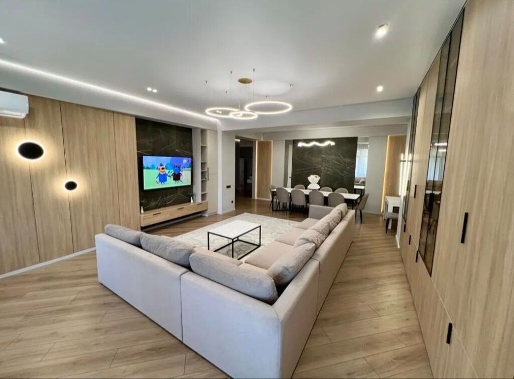 4 комнаты, 170 м², Асанбай мкр Элитка, 3 этаж, Дизайнерский ремонт