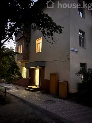 Аренда, коммерческая недвижимость: Чуйская область / Бишкек, город Бишкек, Политех - на долгий срок — за 105 108 сом