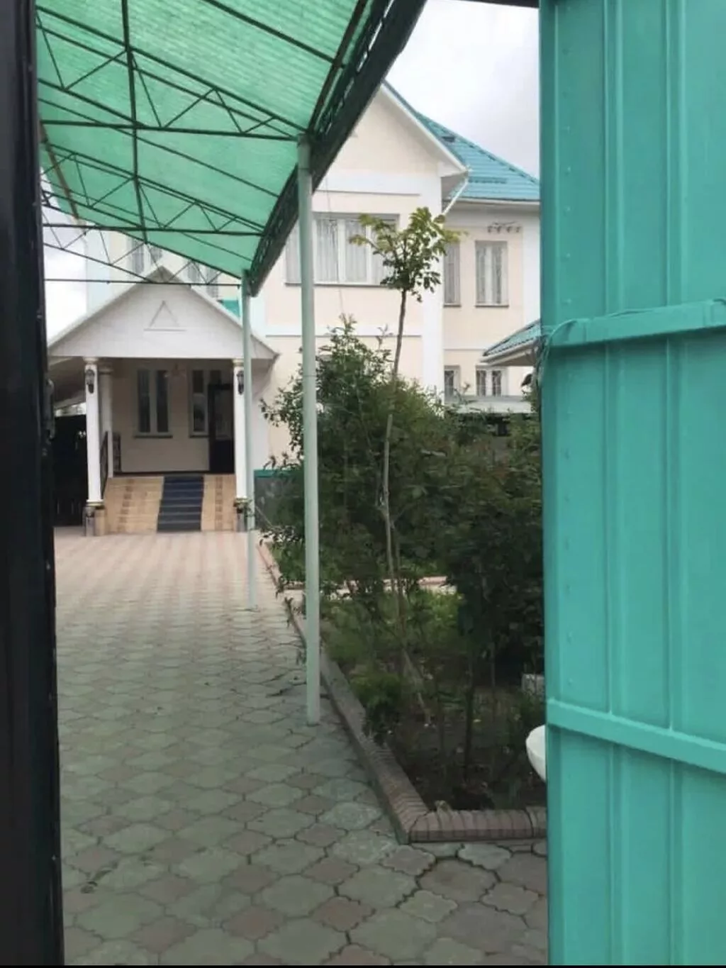 350 м², 6 комнат