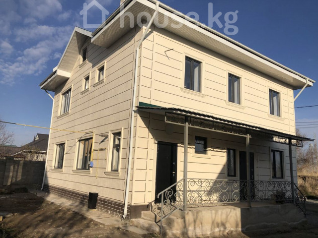 Продажа, дом, 6 и более-комн.: Чуйская область / Бишкек, город Бишкек, Учкун ж/м — за 19 267 600 сом
