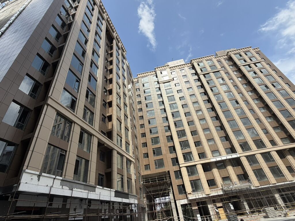 3 комнаты, 122 м², Улан-2 мкр Элитка, 9 этаж, ПСО (под самоотделку)