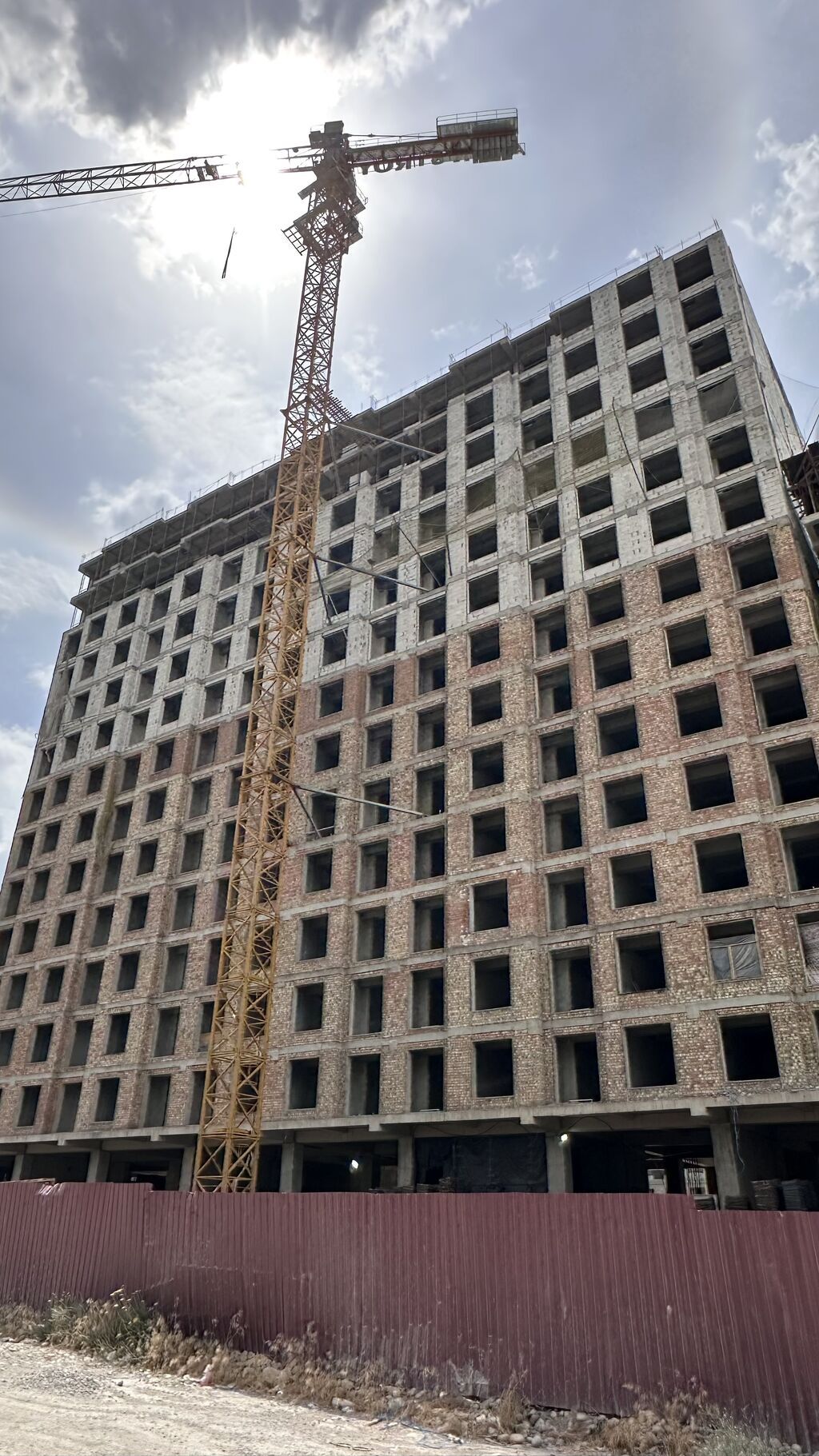 3 комнаты, 92 м², 10 мкр Элитка, 3 этаж, ПСО (под самоотделку)