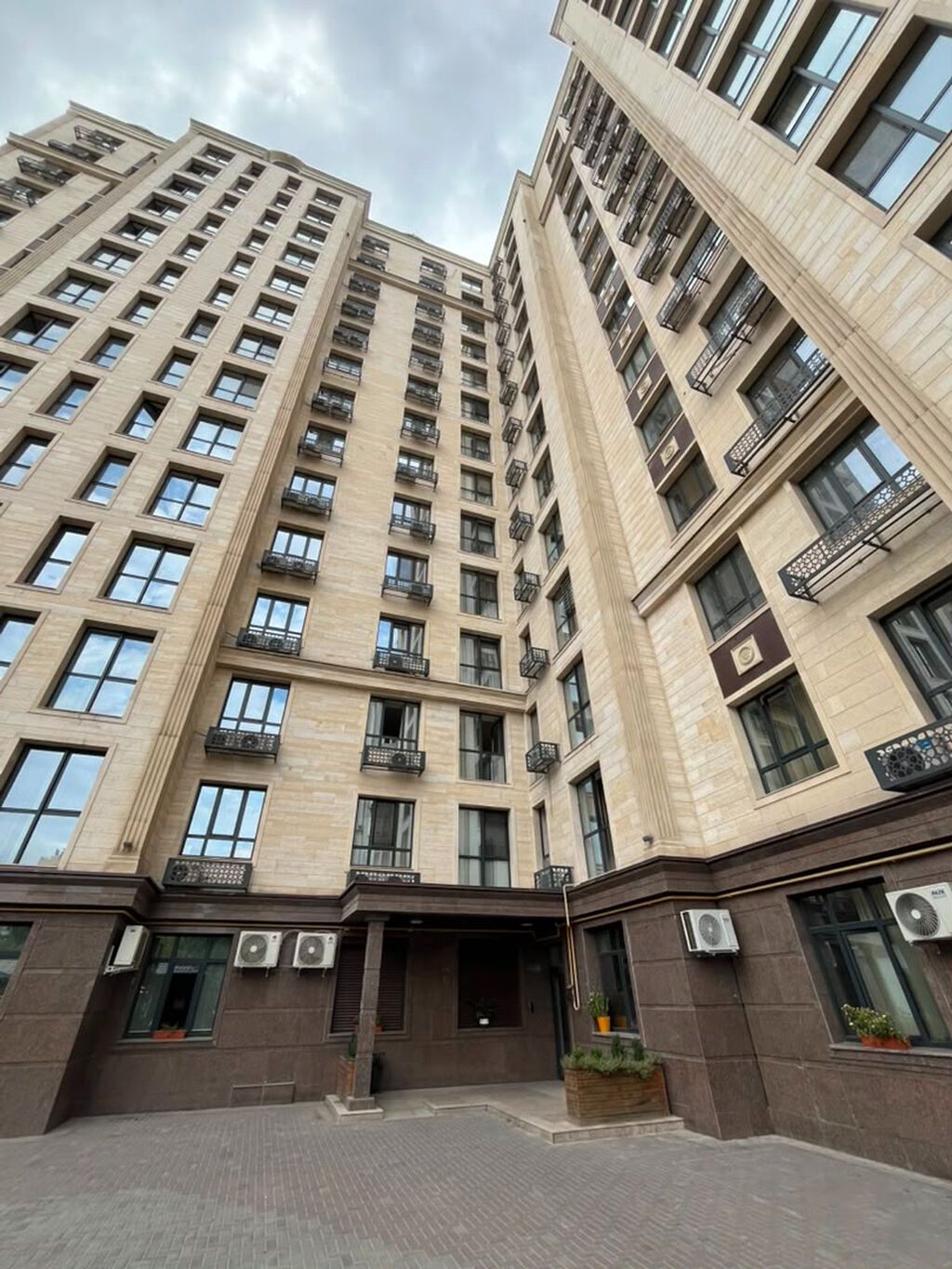 2 комнаты, Бишкек Парк ТРЦ Агентство недвижимости, Без животных, от 1 года, С мебелью полностью