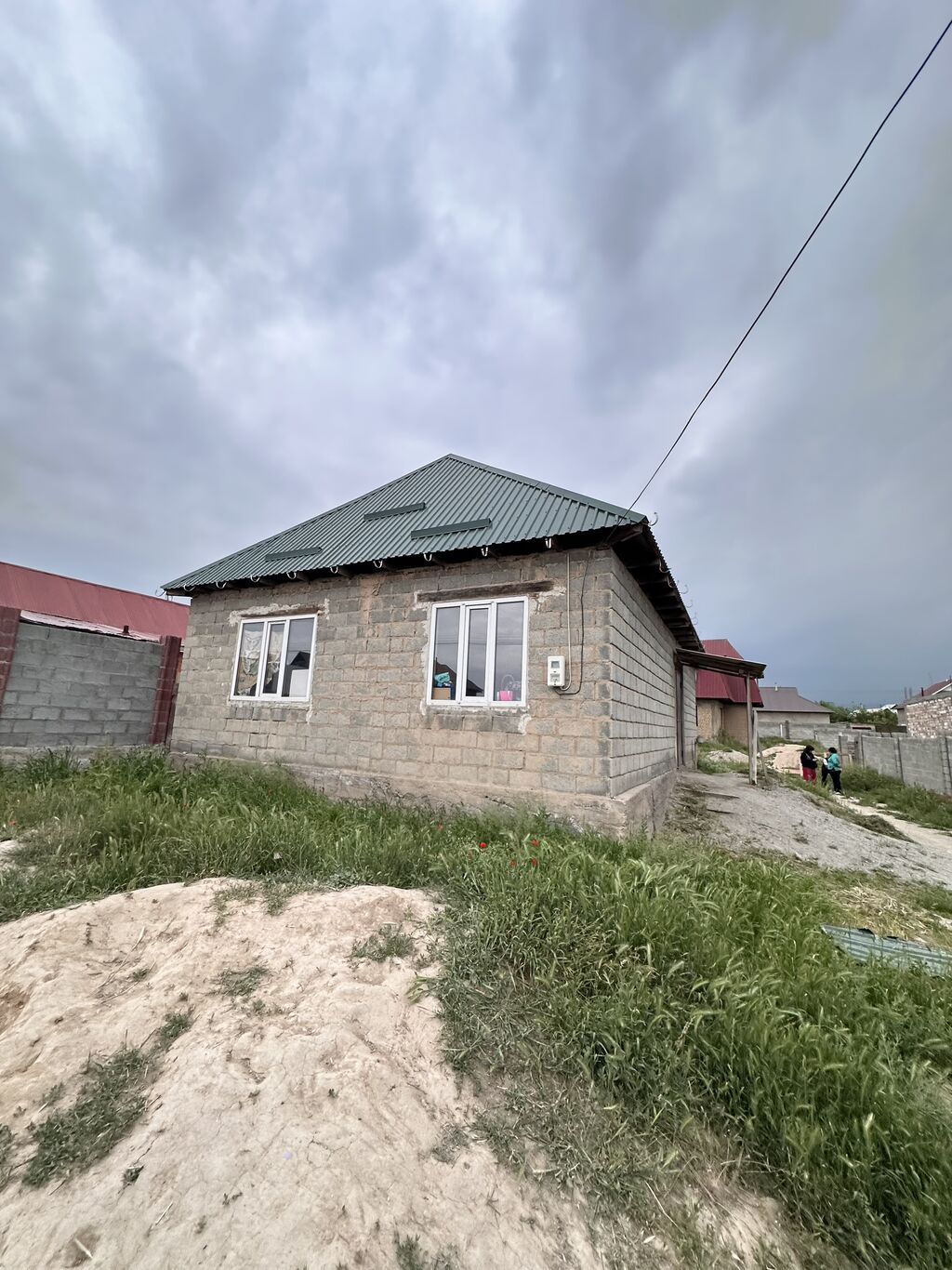 Срочно продаётся дом! 🔥 📍 Ак-Ордо 3 Со стороны Кочмон Сити 🏡 Участок