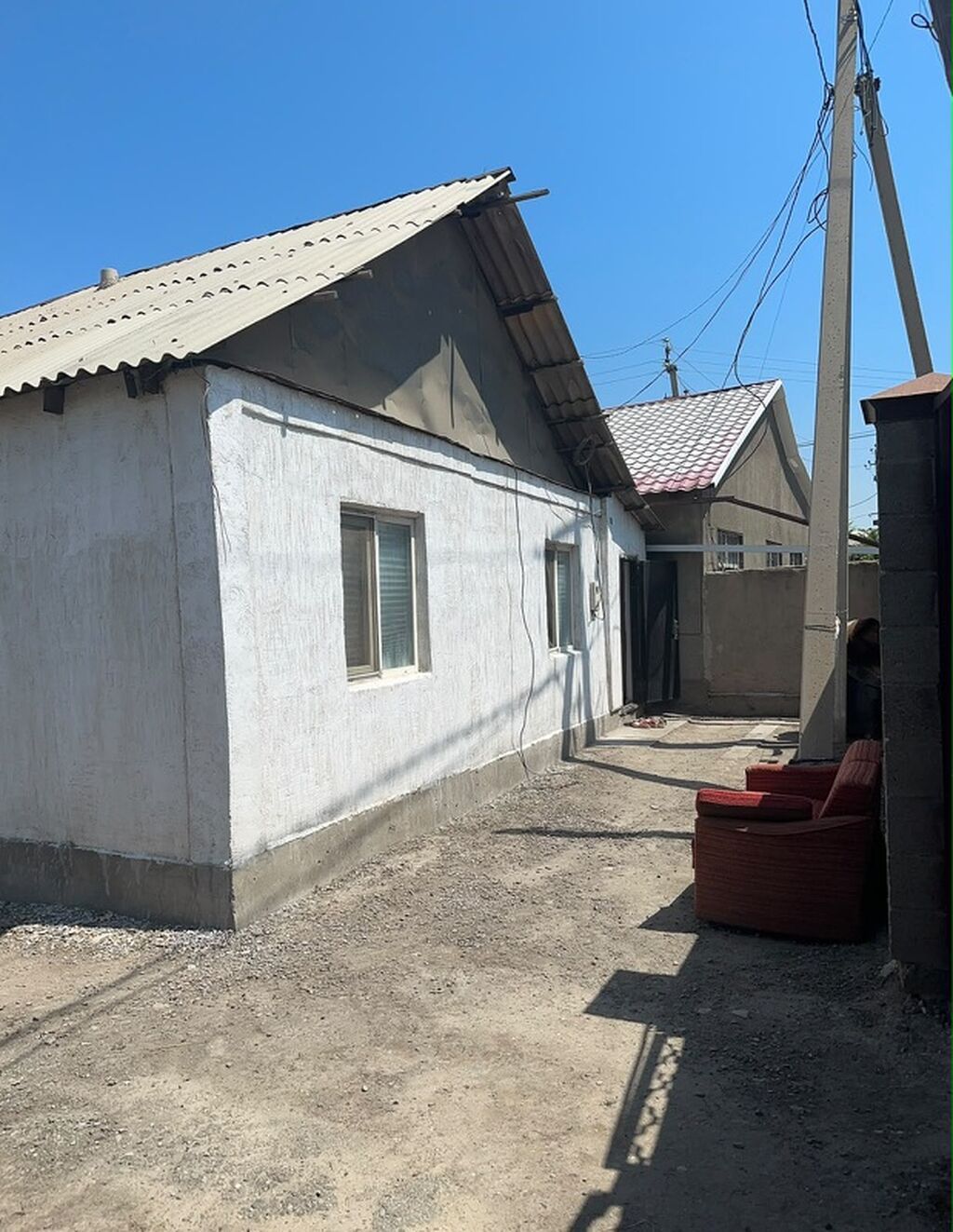 Продаётся одноэтажный дом с отдельным двором. - Планировка