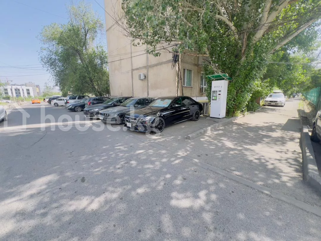 Продажа, коммерческая недвижимость: Чуйская область / Бишкек, город Бишкек, Кок-Жар м-н — за 10 512 000 сом