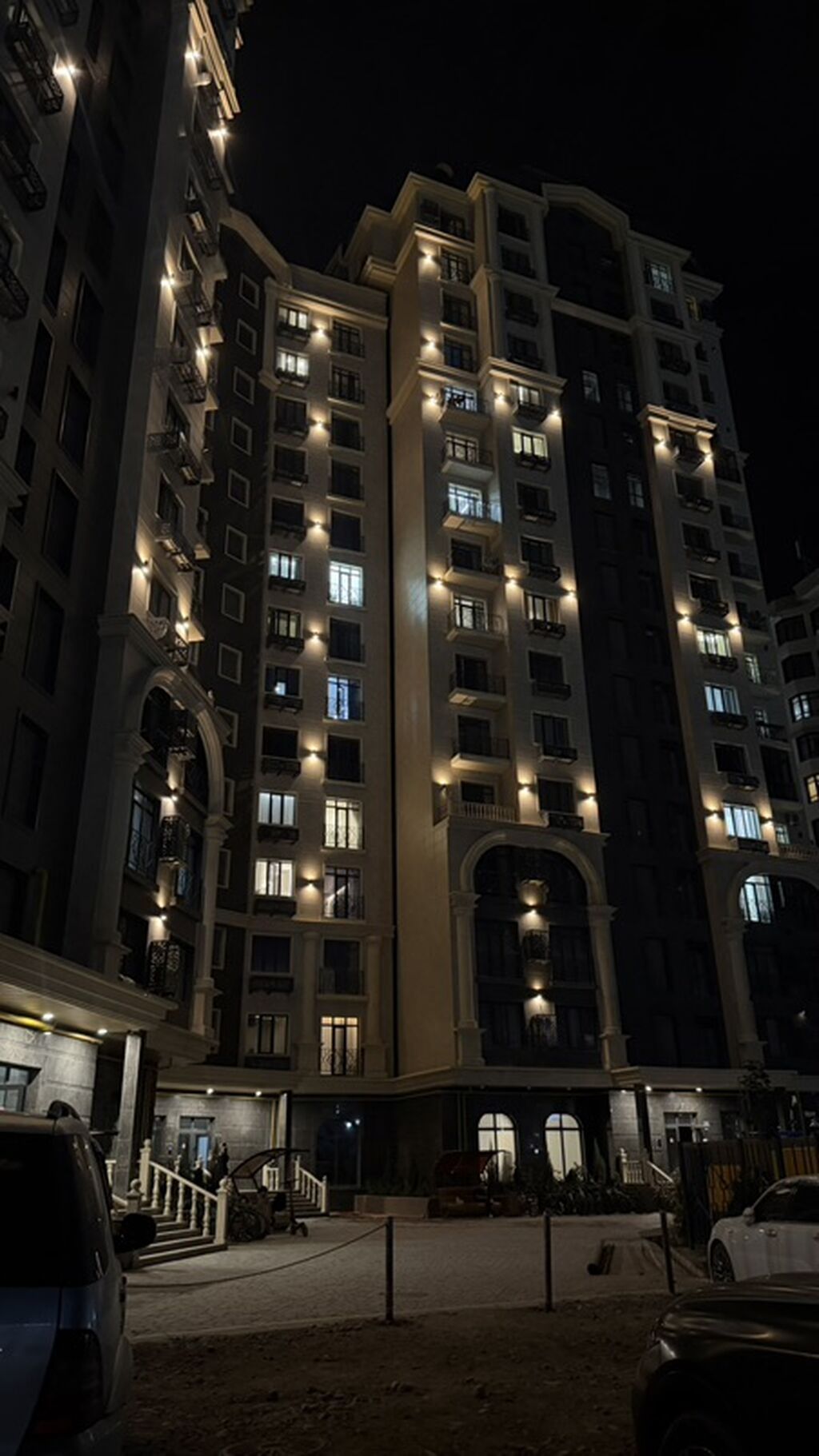 🏡 Сдаётся просторная 3-комнатная квартира в Асанбае 📍 Локация