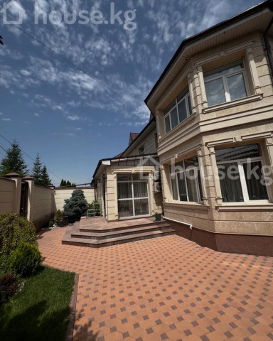 Продажа, дом, 6 и более-комн.: Чуйская область / Бишкек, город Бишкек, Ала-Арча 3 — за 46 860 650 сом