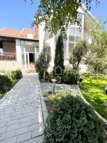 Продажа, дом, 5-комн.: Чуйская область / Бишкек, город Бишкек, Ала-Арча 3 — за 50 802 200 сом