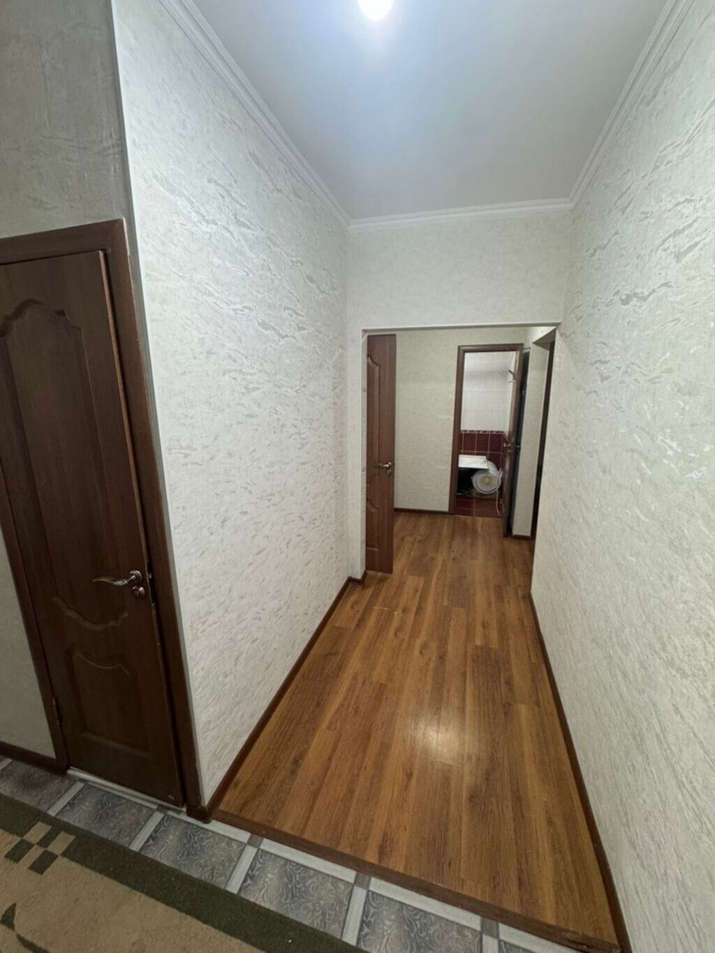 2 комнаты, 60 м², Джал мкр (в т.ч. Верхний, Нижний, Средний) 106 серия улучшенная, 2 этаж, Старый ремонт