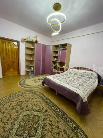 Аренда, дом, 6 и более-комн.: Чуйская область / Бишкек, город Бишкек, Лебединовка - на долгий срок — за 218 975 сом