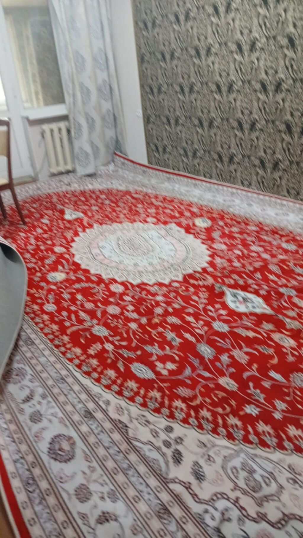 Сдаю квартиру 2 комнатную 9 микр.по Малдыбаева на 2 этаже 104 серия