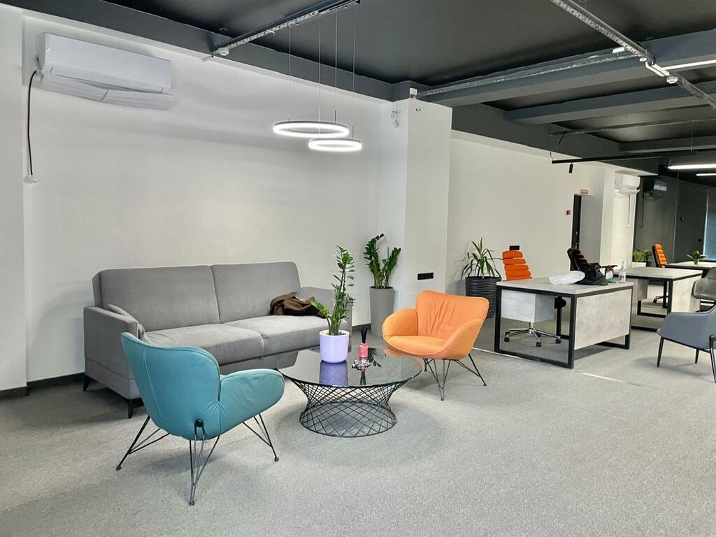 Аренда офисов, 274 м², В административном здании