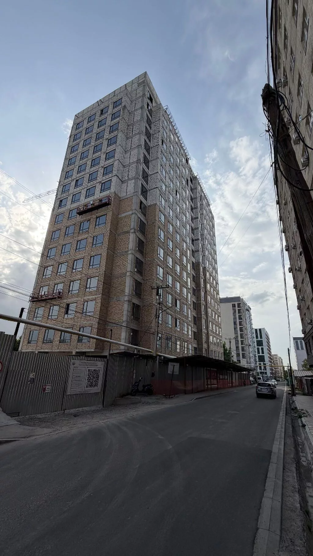 Продажа офисов 162 м², Без ремонта, Многоэтажное здание, 1 этаж