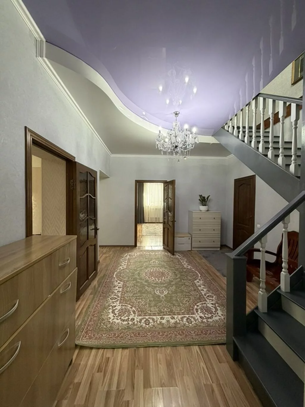 200 м², 6 комнат и более