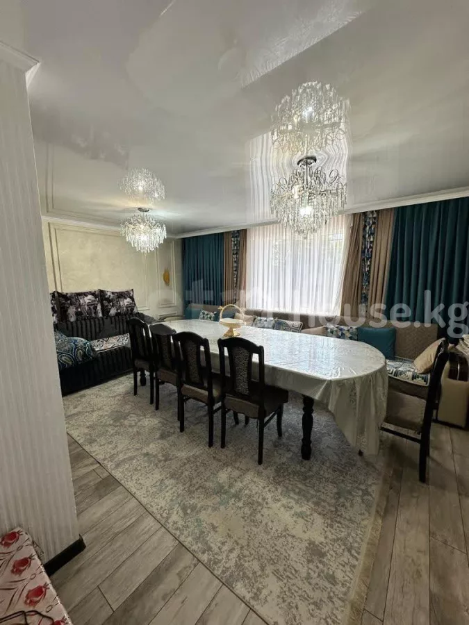 Продажа, дом, 4-комн.: Чуйская область / Бишкек, город Бишкек, Ак-Орго ж/м — за 18 480 000 сом