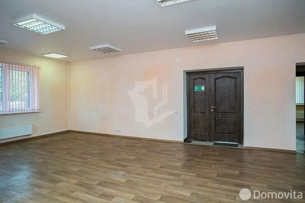 Аренда офисов, 24 м², В частном доме, 1 линия