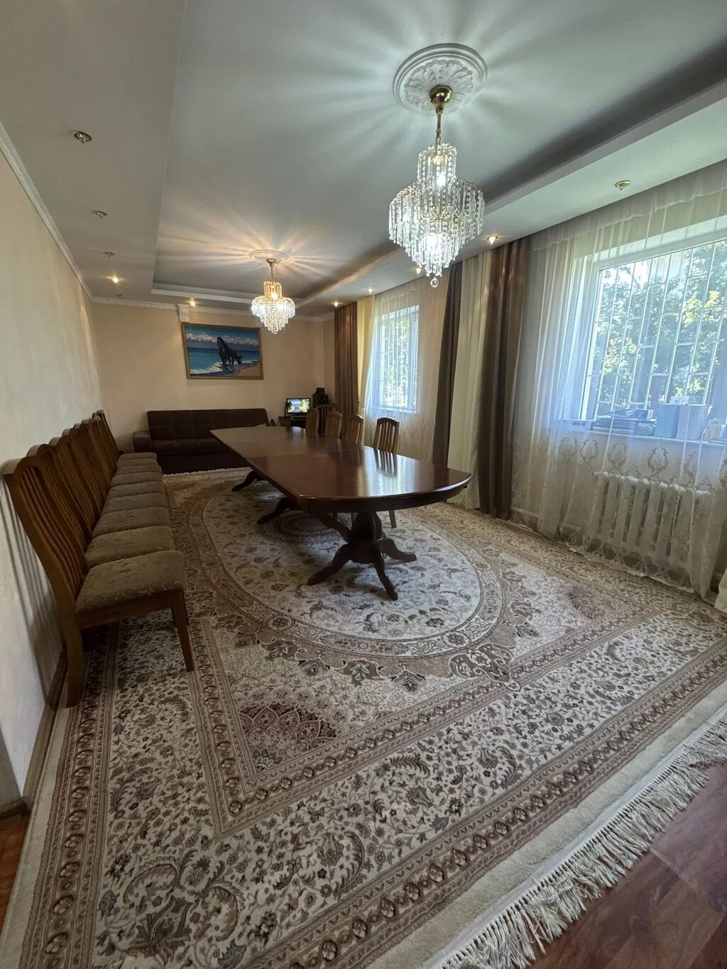Срочно продается кирпичный 5 комнатный 2-х этажный дом в ж/м Кок -