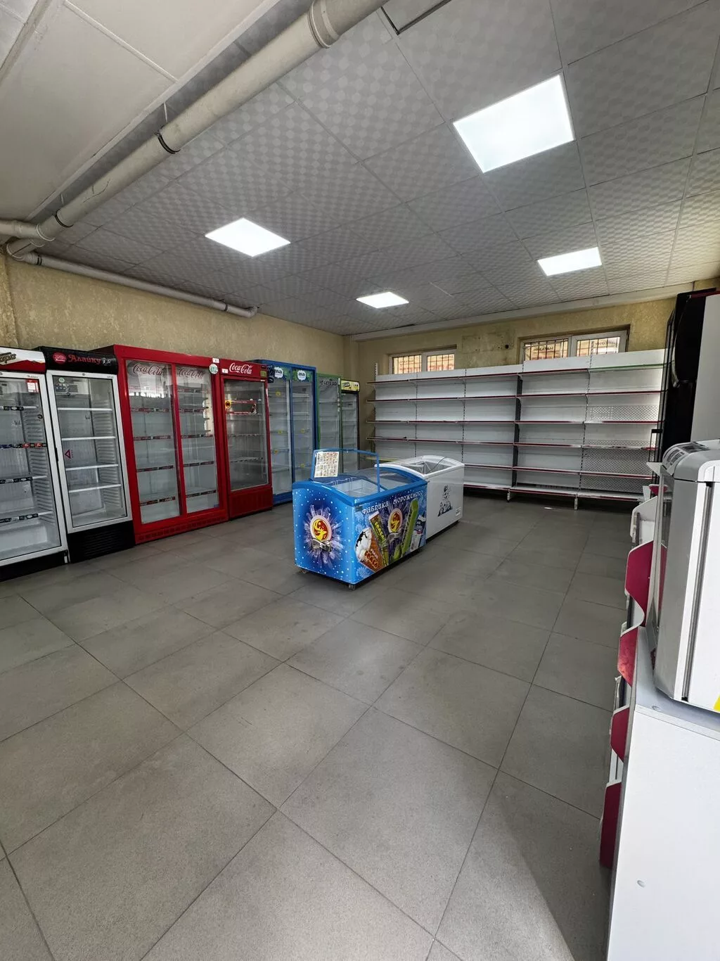 Продажа магазинов В жилом доме, 66 м², С санузлом, 1 этаж