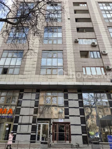 Продажа, коммерческая недвижимость: Чуйская область / Бишкек, город Бишкек, Московская - Уметалиева — за 33 722 150 сом